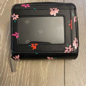 Brand new Kate Spade wallet. Never used.